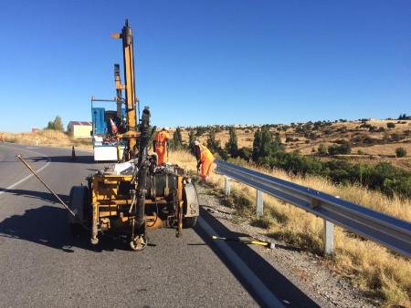 Imagen La Diputación destina 44.976 euros a la instalación de barreras de seguridad en varias carreteras